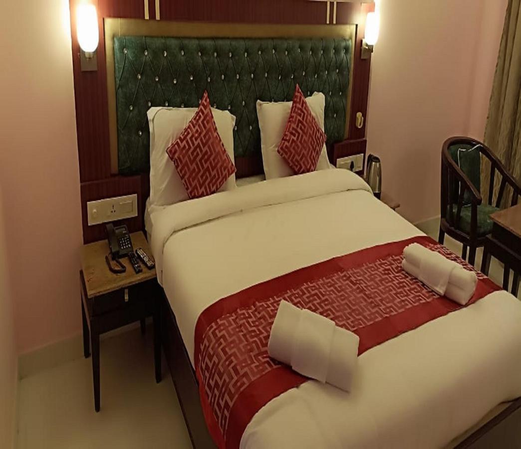 Daffodil Inn Velankanni Exteriör bild